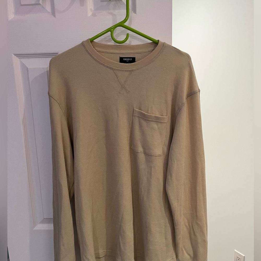 FOREVER 21 LONG SLEEVE SHIRT SIZE MEDIUM